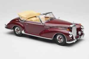 Mercedes 300 SC W188 Cabriolet Mörkröd KK-Scale 1:18 KKDC180942 Metall — bild 4 av 6