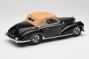 Mercedes 300 SC W188 Cabriolet Softtop Svart KK-Scale 1:18 KKDC180943 Metall — bild 2 av 6