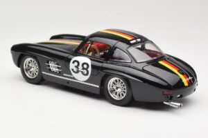 Mercedes 300 SL #38 1954 Bburago 1:18 3015-M1 Metall — bild 7 av 8
