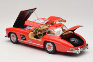 Mercedes 300 SL Gullwing Röd Minichamps 1:18 180039001 Metall — bild 5 av 8