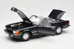 Mercedes 300 SL R107 Svart Pearl Återförsäljarupplaga Norev 1:18 B66040678 Metall — bild 2 av 10