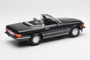 Mercedes 300 SL R107 Svart Pearl Återförsäljarupplaga Norev 1:18 B66040678 Metall — bild 4 av 10