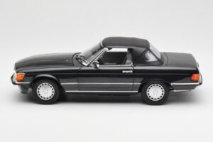 Mercedes 300 SL R107 Svart Pearl Återförsäljarupplaga Norev 1:18 B66040678 Metall — bild 5 av 10
