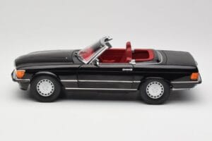 Mercedes 300 SL R107 Svart Norev 1:18 183511 Metall — bild 4 av 8