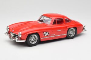 Mercedes 300 SL Röd Bburago 1:18 3015 Metall