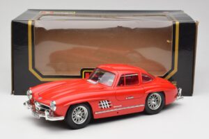 Mercedes 300 SL Röd Bburago 1:18 3015 Metall — bild 8 av 8