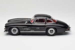 Mercedes 300 SL W198 Svart Minichamps 1:18 180039004 Metall — bild 4 av 8