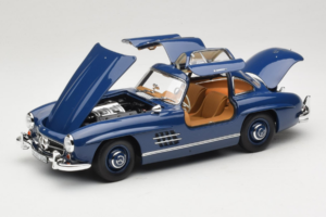 Mercedes 300 SL W198 Blå Norev 1:18 183852 Metall — bild 2 av 8