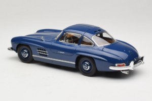 Mercedes 300 SL W198 Blå Norev 1:18 183852 Metall — bild 7 av 8