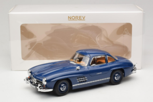 Mercedes 300 SL W198 Blå Norev 1:18 183852 Metall — bild 8 av 8