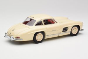 Mercedes 300 SL W198 Grädde Med Rött Interiör Minichamps 1:18 180039002 Metall — bild 3 av 8
