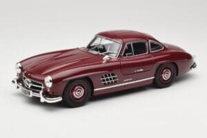 Mercedes 300 SL W198 Gullwing Mörkröd Minichamps 1:18 110037218 Metall