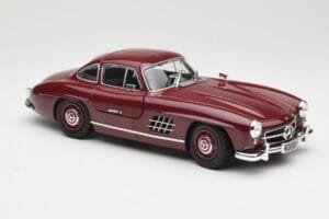 Mercedes 300 SL W198 Gullwing Mörkröd Minichamps 1:18 110037218 Metall — bild 6 av 8