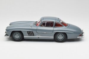 Mercedes 300 SL W198 Graphite Grå Minichamps 1:18 180039005 Metall — bild 4 av 8
