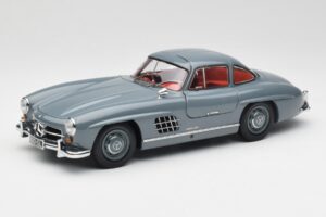 Mercedes 300 SL W198 Graphite Grå Minichamps 1:18 180039005 Metall
