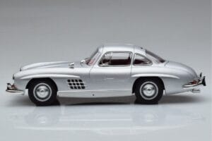 Mercedes 300 SL W198 Gullwing Norev 1:18 183850 Metall — bild 5 av 8