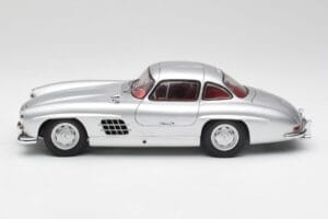 Mercedes 300 SL W198 Gullwing Silver Minichamps 1:18 180039000 Metall — bild 4 av 8
