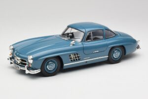 Mercedes 300 SL W198 Ljusblå Minichamps 1:18 180039007 Metall