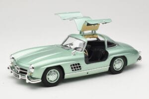 Mercedes 300 SL W198 Gullwing Light Green Metallic Minichamps 1:18 110037221 Metall — bild 2 av 8