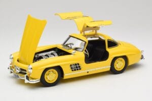 Mercedes 300 SL W198 Ljusgul Minichamps 1:18 180039009 Metall — bild 2 av 8