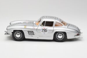 Mercedes 300 SL W198 #295 1954 Bburago 1:18 32813 Metall — bild 4 av 8