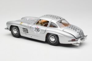 Mercedes 300 SL W198 #295 1954 Bburago 1:18 32813 Metall — bild 7 av 8