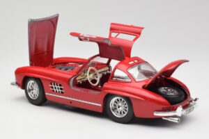Mercedes 300 SL W198 Red Metallic Bburago 1:18 3013-M1 Metall — bild 5 av 8