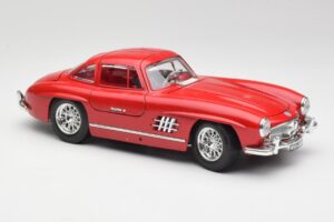 Mercedes 300 SL W198 Red Metallic Bburago 1:18 3013-M1 Metall — bild 6 av 8