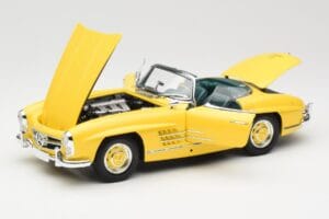 Mercedes 300 SL W198 Roadster Hardtop Signal Yellow Minichamps 1:18 180039044 Metall — bild 2 av 9