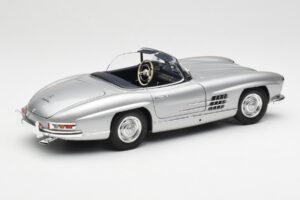 Mercedes 300 SL W198 Roadster Silver Metallic Minichamps 1:18 180039030 Metall — bild 3 av 8