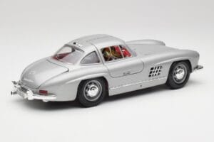 Mercedes 300 SL W198 Gullwing Silver Grå Bburago 1:18 3513 Metall — bild 3 av 8