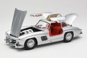 Mercedes 300 SL W198 Gullwing Silver Metallic Minichamps 1:18 B66040379 Metall — bild 2 av 8