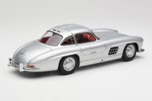 Mercedes 300 SL W198 Gullwing Silver Metallic Minichamps 1:18 B66040379 Metall — bild 3 av 8