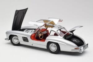Mercedes 300 SL W198 Gullwing Silver Metallic Minichamps 1:18 B66040379 Metall — bild 5 av 8