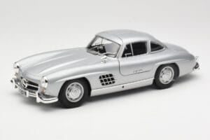 Mercedes 300 SL W198 Gullwing Silver Minichamps 1:18 110037210 Metall