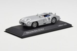 Mercedes 300 SLR #19 J.M. Fangio / S. Moss 24 Hours of Le Mans 1955 Minichamps 1:43 B66040253 Metall — bild 2 av 4