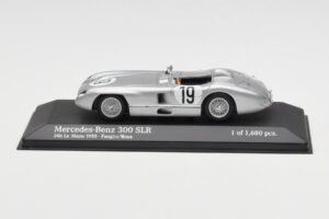 Mercedes 300 SLR #19 P. Levegh / J. Fitch 24 Hours of Le Mans 1955 Minichamps 1:43 432553000 Metall