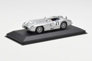 Mercedes 300 SLR #21 K. Kling / A. Simon 24 Hours of Le Mans 1955 Minichamps 1:43 432553021 Metall — bild 2 av 4
