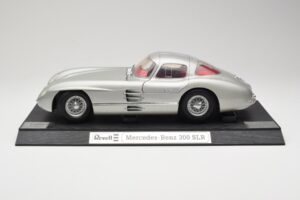 Mercedes 300 SLR Silver Revell 1:12 08851 Metall — bild 4 av 8