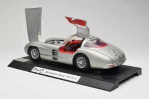 Mercedes 300 SLR Silver Revell 1:12 08851 Metall — bild 5 av 8