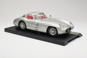 Mercedes 300 SLR Silver Revell 1:12 08851 Metall — bild 6 av 8