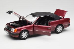 Mercedes 300CE-24 A124 Cabriolet Almandine Röd Metallic Norev 1:18 B66040616 Metall — bild 2 av 8