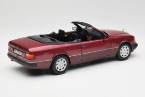 Mercedes 300CE-24 A124 Cabriolet Almandine Röd Metallic Norev 1:18 B66040616 Metall — bild 3 av 8