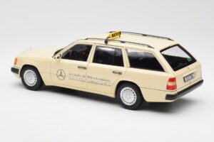Mercedes 300D S124 T-Model Ljus Elfenben Taxi Återförsäljarupplaga Norev 1:18 B66040702 Metall — bild 7 av 8