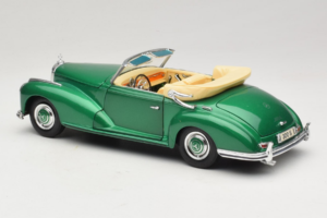 Mercedes 300S Cabriolet Green Metallic Maisto 1:18 52116 Metall — bild 6 av 7