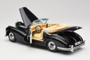 Mercedes 300SC W188 Obsidian Svart Maisto 1:18 806B Metall — bild 5 av 8