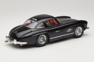 Mercedes 300SL Svart Bburago 1:18 3015-M3 Metall — bild 3 av 8