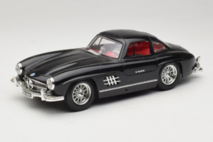Mercedes 300SL Svart Bburago 1:18 3015-M3 Metall