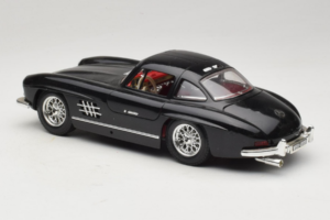 Mercedes 300SL Svart Bburago 1:18 3015-M3 Metall — bild 7 av 8