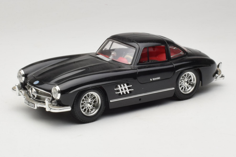 Mercedes 300SL Svart Bburago 1:18 3015-M3 Metall